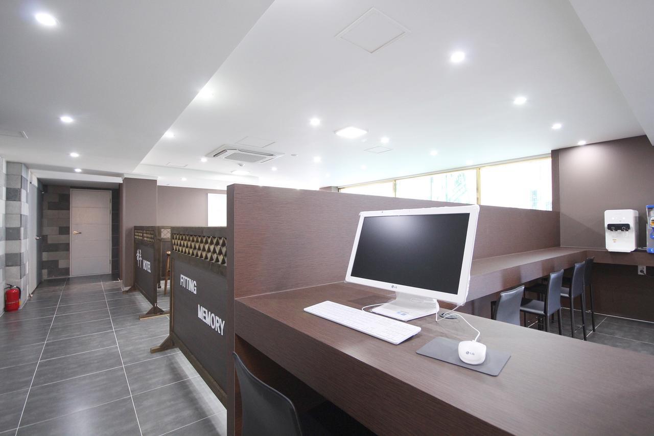 Haru Hotel Gimhae Esterno foto