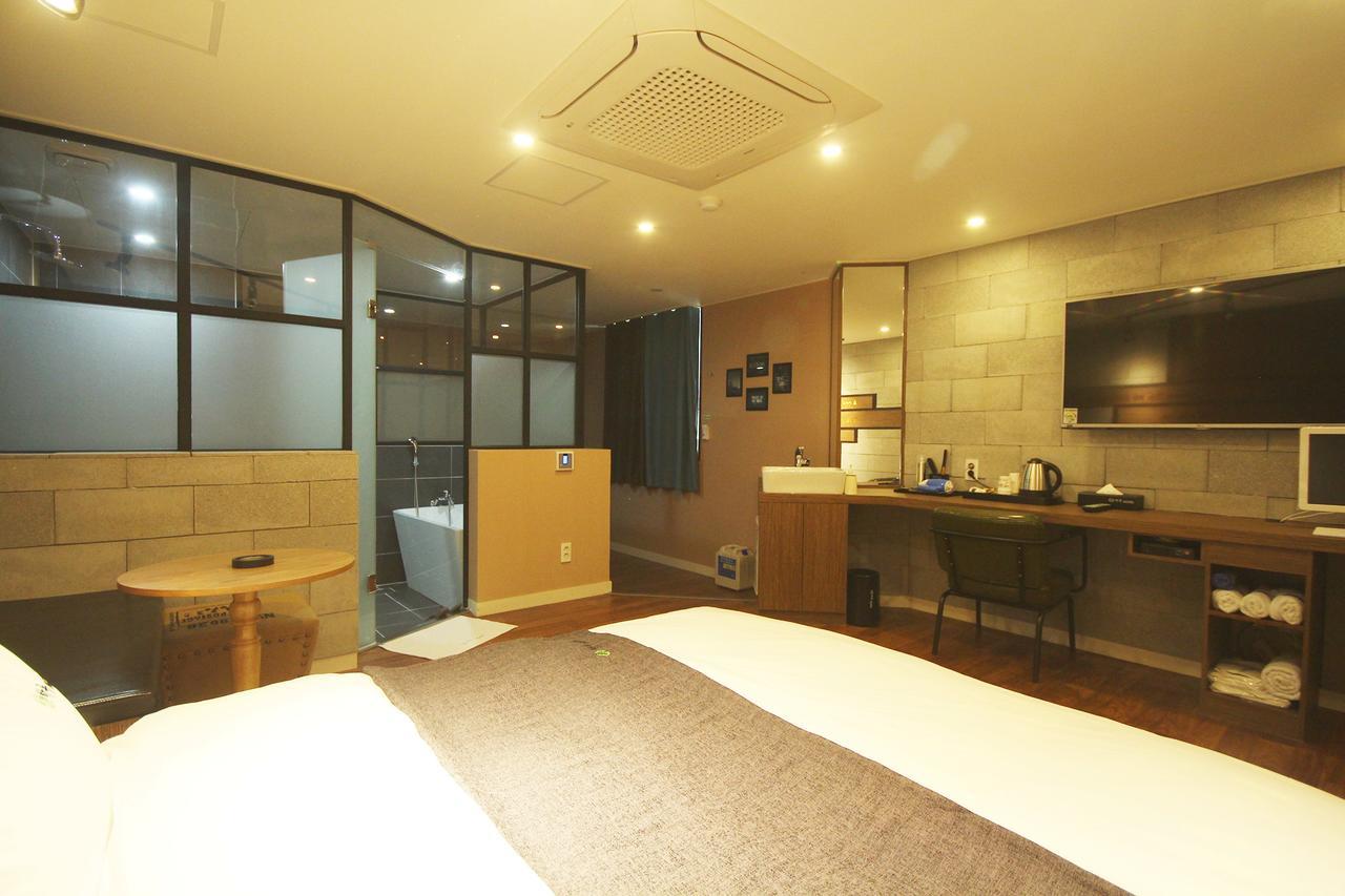 Haru Hotel Gimhae Esterno foto
