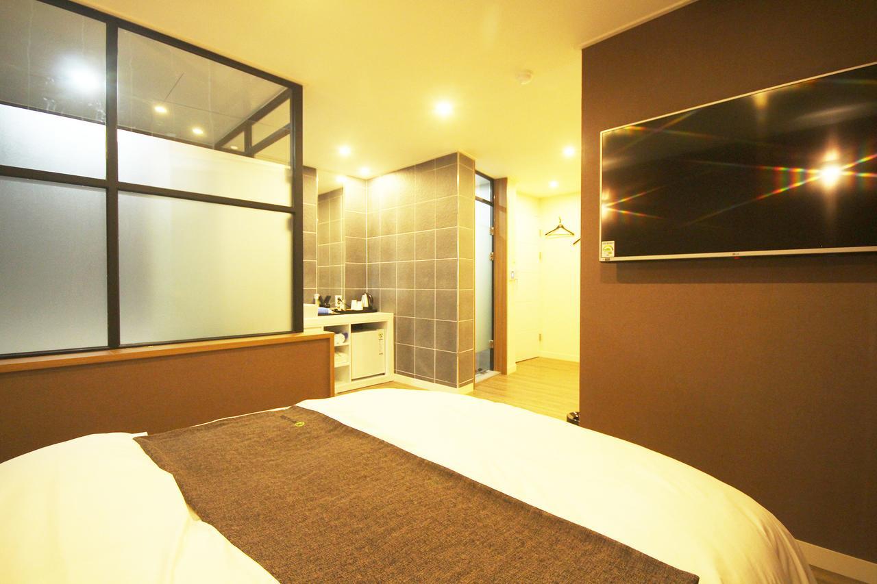 Haru Hotel Gimhae Esterno foto