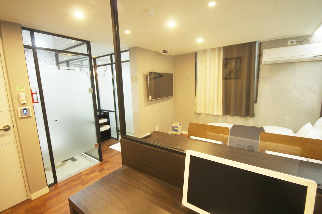 Haru Hotel Gimhae Esterno foto