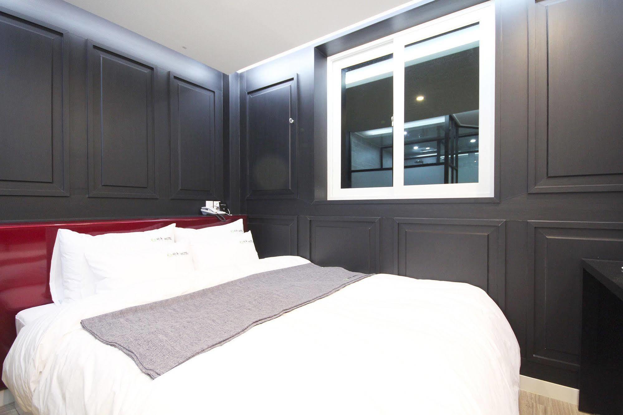 Haru Hotel Gimhae Esterno foto